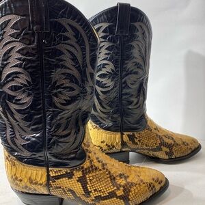 Tony Lama vintage python snakeskin Cowboy Boots